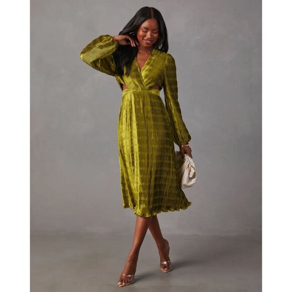 VICI Lorraine Satin Cutout Plisse Midi Dress Chartreuse Green Textured Medium - Picture 5 of 15